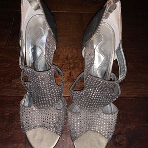 Nina silver bedazzled heels